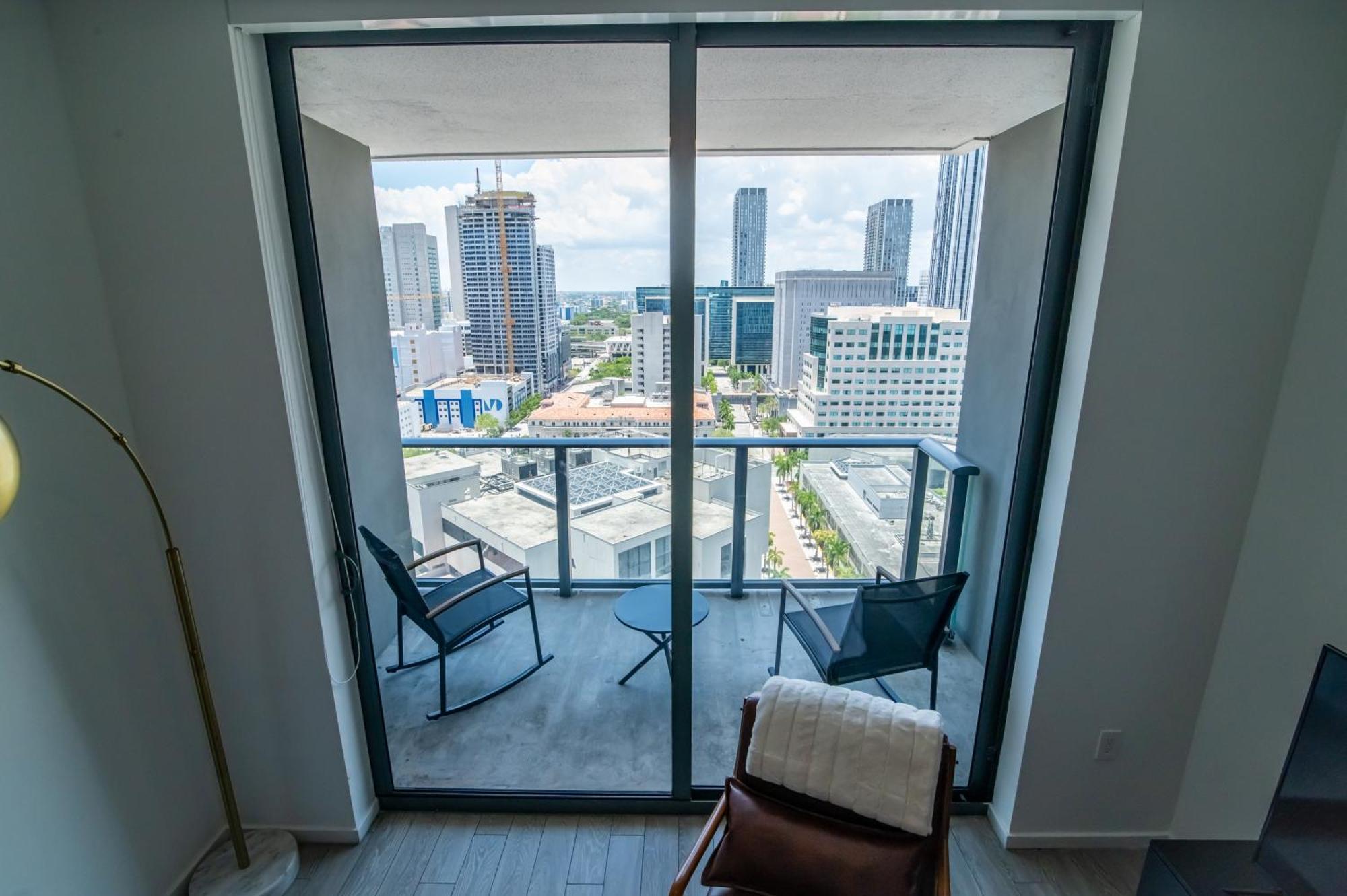 Luxurious King Bed Suite In Downtown Miami Exteriér fotografie